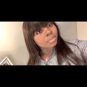 Meet your Posher, Zaina